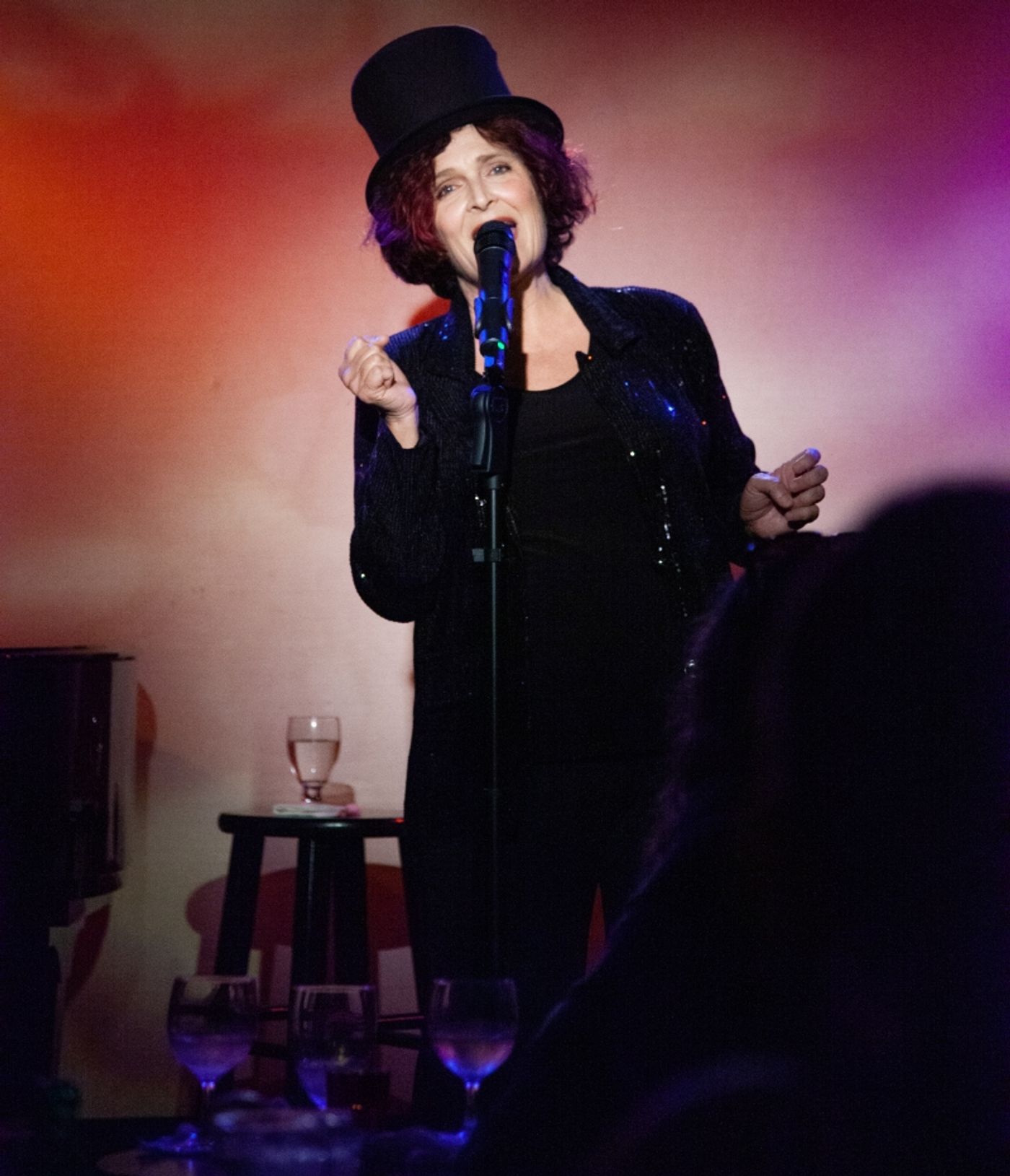 Photos: Therese Lee Plays RIDING THE BUS TO THE RED CARPET at Don't Tell Mama Photos: Therese Lee Plays RIDING THE BUS TO THE RED CARPET at Don't Tell Mama Image