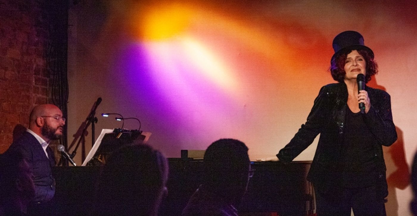 Photos: Therese Lee Plays RIDING THE BUS TO THE RED CARPET at Don't Tell Mama Photos: Therese Lee Plays RIDING THE BUS TO THE RED CARPET at Don't Tell Mama Image