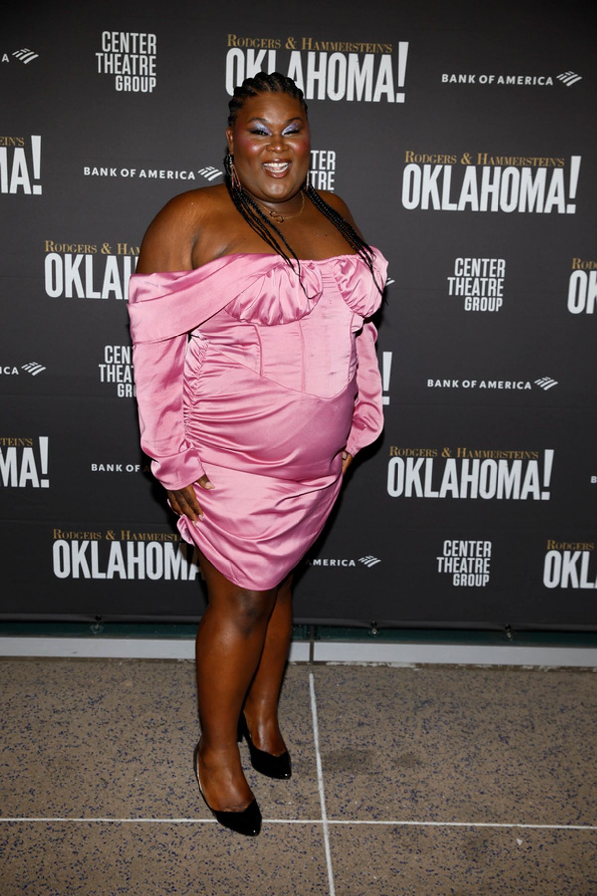 Cast members Sis at Photos: On the Red Carpet at Opening Night of OKLAHOMA! in Los Angeles