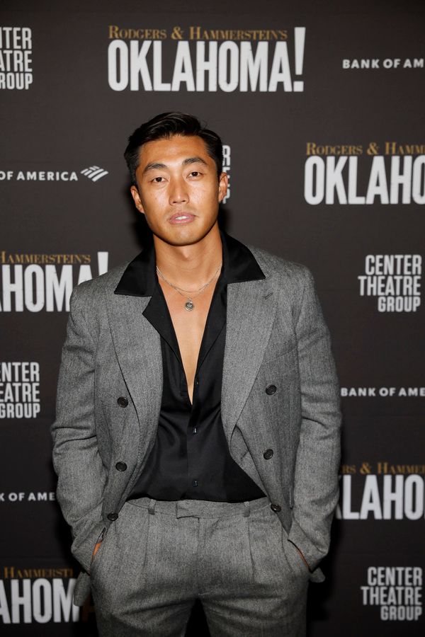 Photos: On the Red Carpet at Opening Night of OKLAHOMA! in Los Angeles — photo 65 of 85