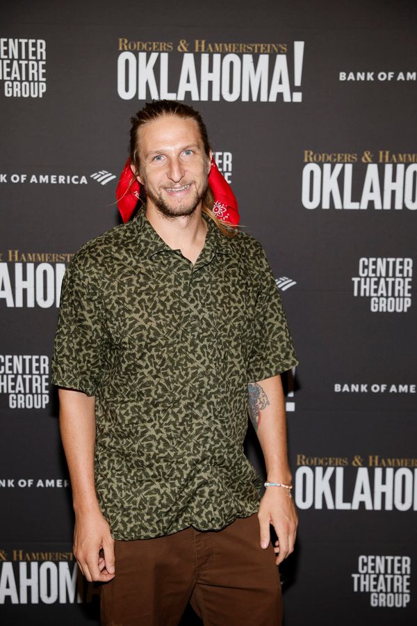 Photos: On the Red Carpet at Opening Night of OKLAHOMA! in Los Angeles — photo 82 of 85