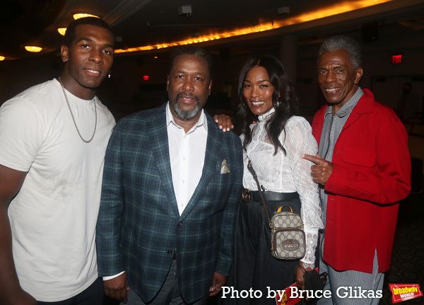 Khris Davis, Wendell Pierce, Angela Bassett and André De Shields  Photo