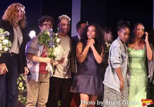 Christiane Noll, Gaten Matarazzo, Sky Lakota-Lynch, Lorna Courtney, Kristolyn Lloyd and Phoenix Best @ BroadwayWorld Christiane Noll, Gaten Matarazzo, Sky Lakota-Lynch, Lorna Courtney, Kristolyn Lloyd a Photo