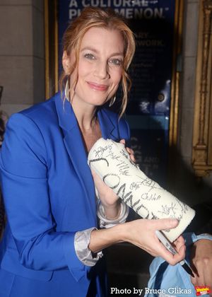 Jessica Phillips Photo