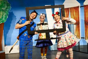 Dan Zimberg, Kelly Grago, Gabbie Pisapia @ BroadwayWorld Dan Zimberg, Kelly Grago, Gabbie Pisapia Photo