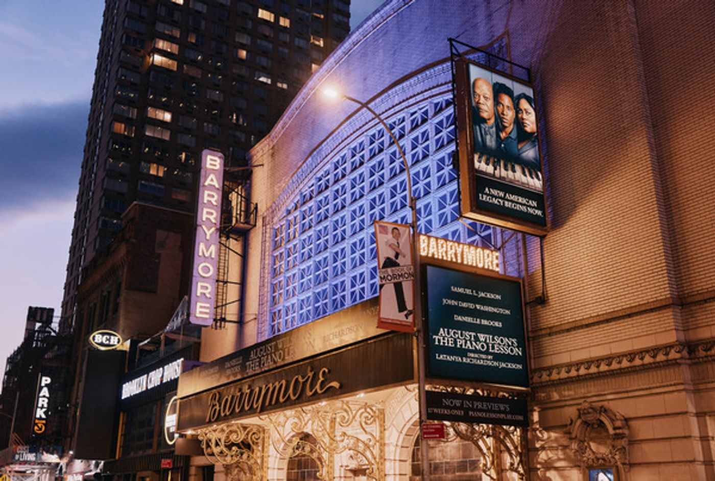 Photos & Video: See Samuel L. Jackson, John David Washington, Danielle Brooks & More at THE PIANO LESSON First Preview  Image