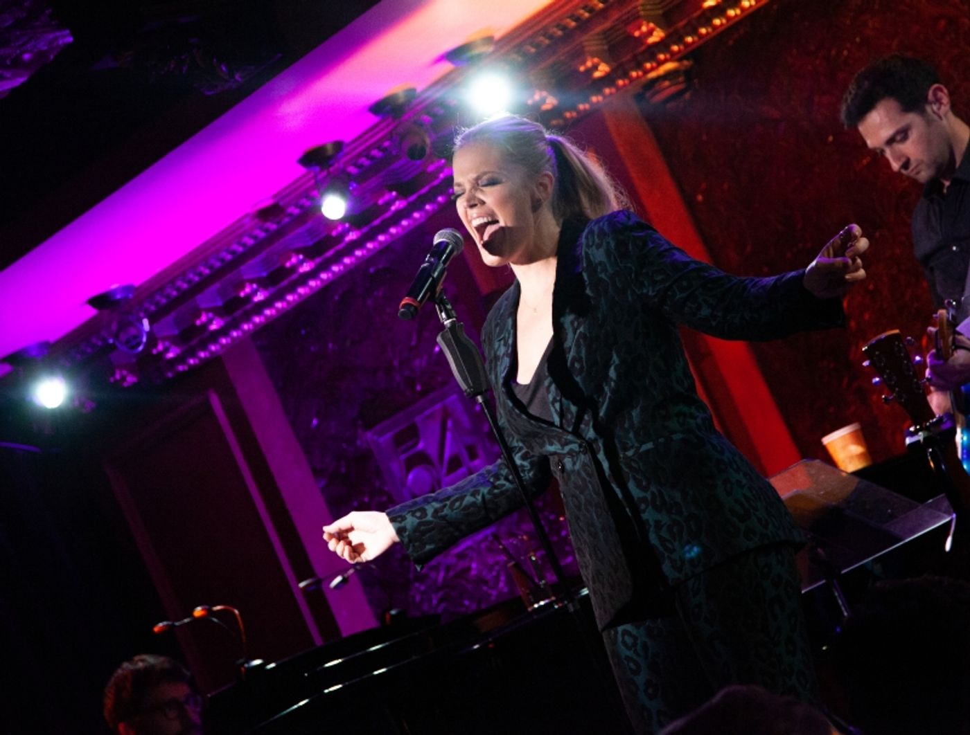 Review: Elizabeth Stanley Owns NEW YORK POPS UNDERGROUND Benefit at 54 Below  Image
