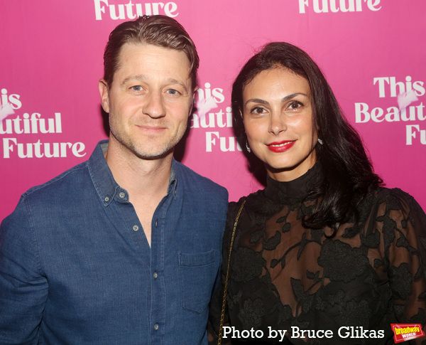 Benjamin McKenzie and Morena Baccarin Photo