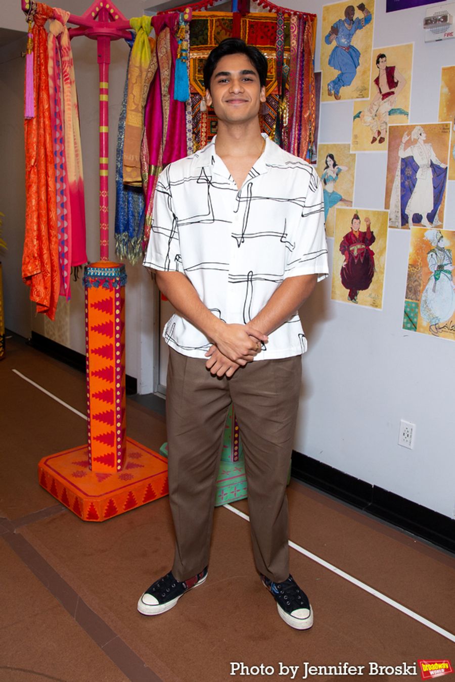 Photos: Meet the Cast of the ALADDIN National Tour Image