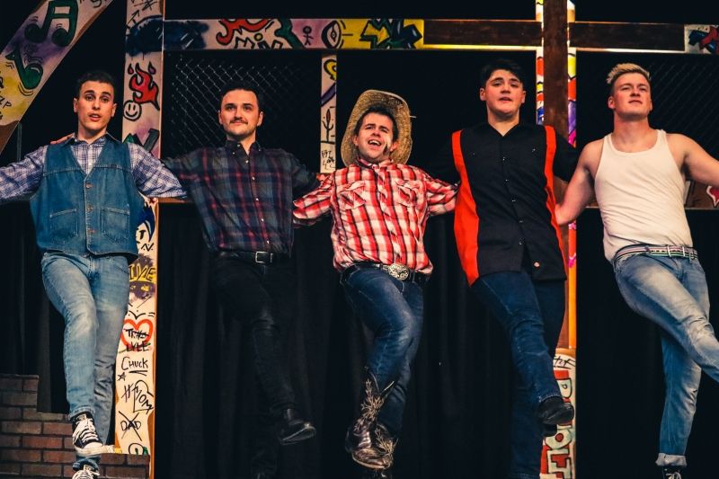 Review: FOOTLOOSE: THE MUSICAL at Bellevue Little Theatre  Image