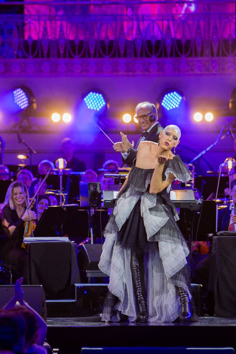 Photos: Alan Menken Receives Max Steiner Achievement Award at Hollywood in Vienna Gala — photo 5 of 8