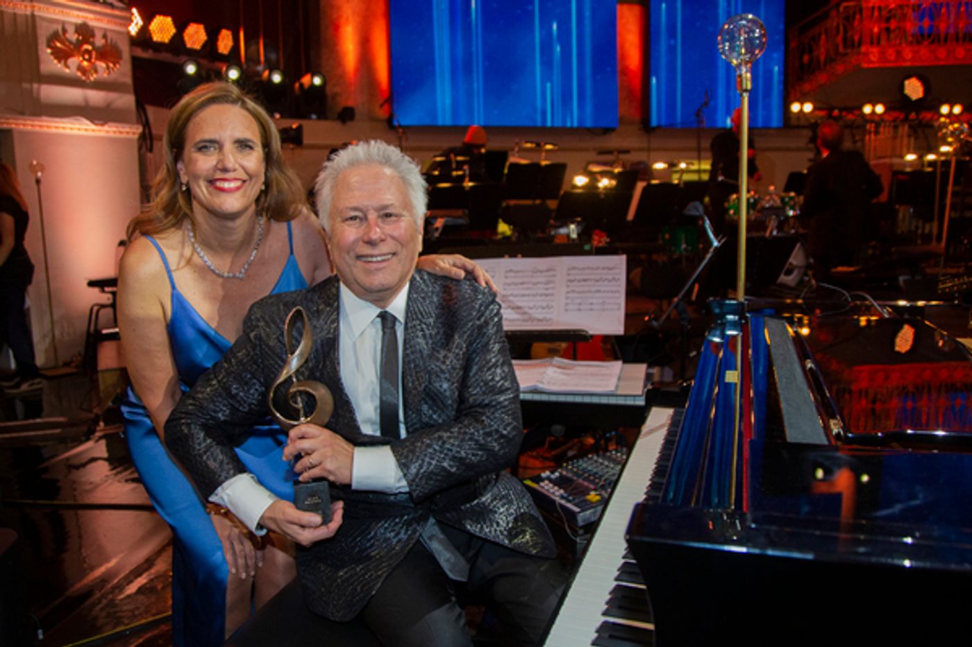 Photos: Alan Menken Receives Max Steiner Achievement Award at Hollywood in Vienna Gala Photos: Alan Menken Receives Max Steiner Achievement Award at Hollywood in Vienna Gala Image