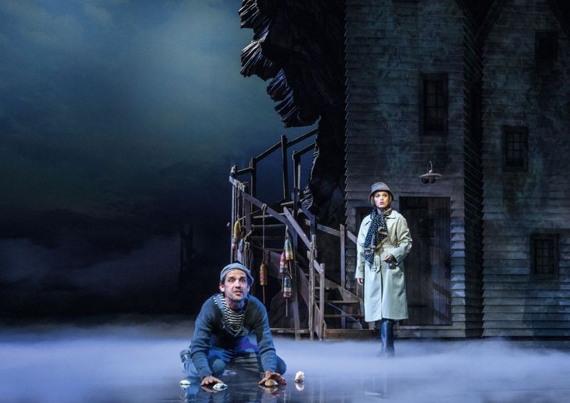 First Look: Willemijn Verkaik Returns to the Stage in REBECCA the Musical in Vienna Image