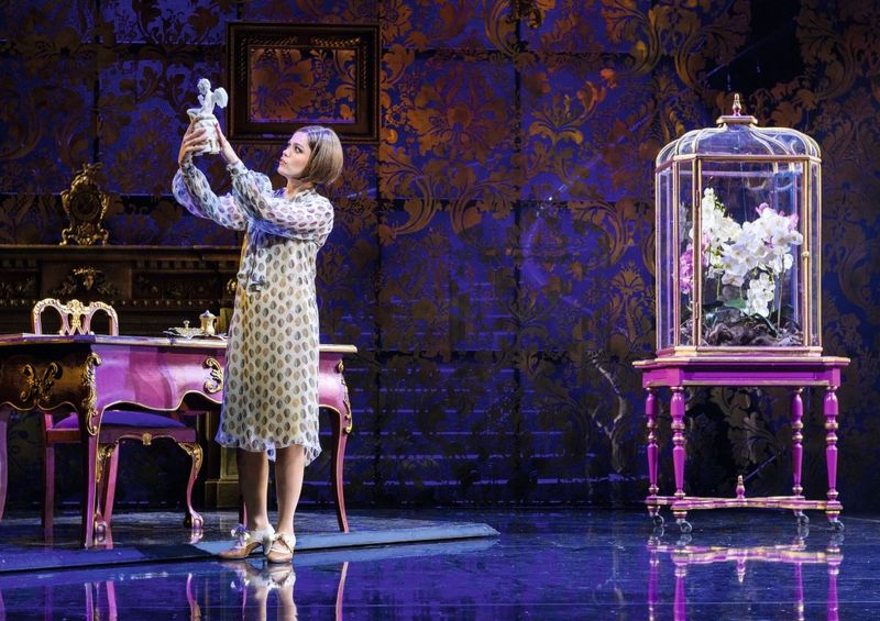 First Look: Willemijn Verkaik Returns to the Stage in REBECCA the Musical in Vienna Image