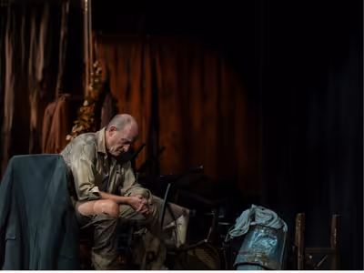 Zenon Zeleniuch (Rafael) in THE DARK STONE by Alberto Conejero at Repertorio Espa ol. Photo