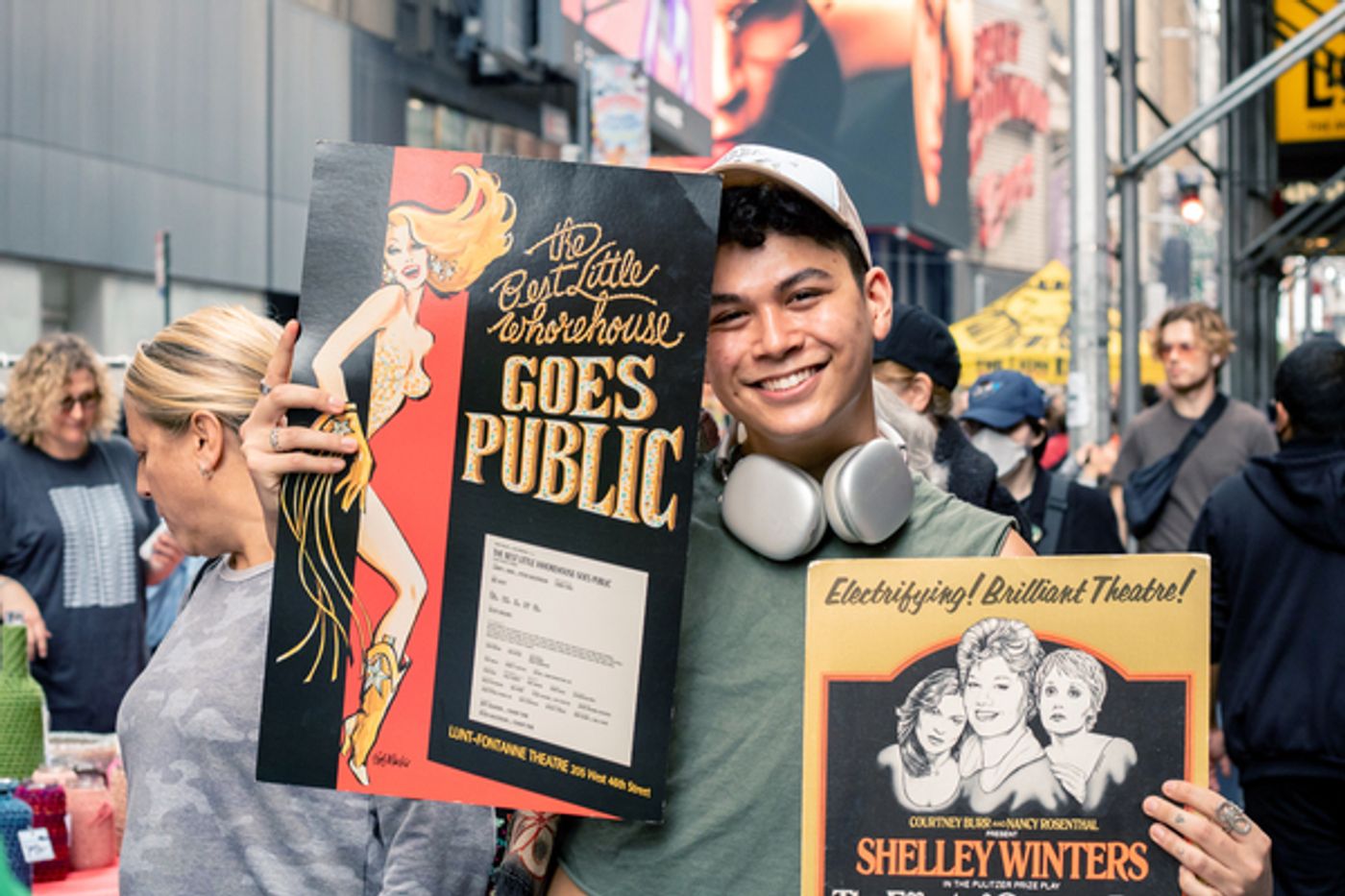 Photos: BEETLEJUICE, A STRANGE LOOP, and More Turn Out for the 2022 BC/EFA Broadway Flea Market!  Image