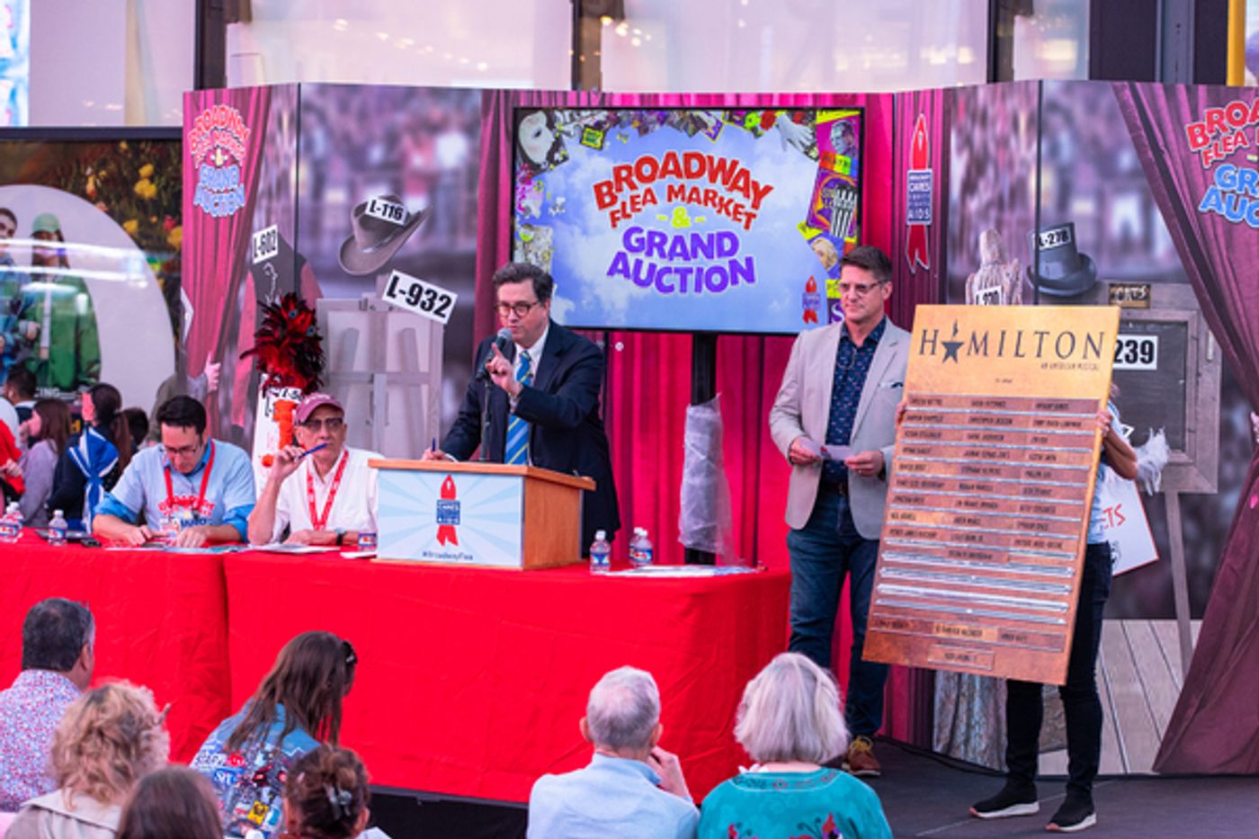 Photos: BEETLEJUICE, A STRANGE LOOP, and More Turn Out for the 2022 BC/EFA Broadway Flea Market!  Image