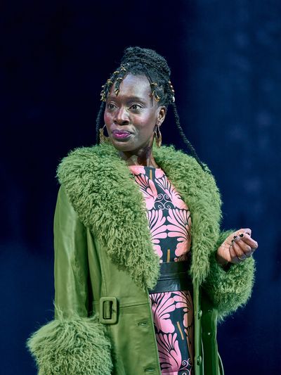 Ony Uhiara (Fanny Wilton) Photo