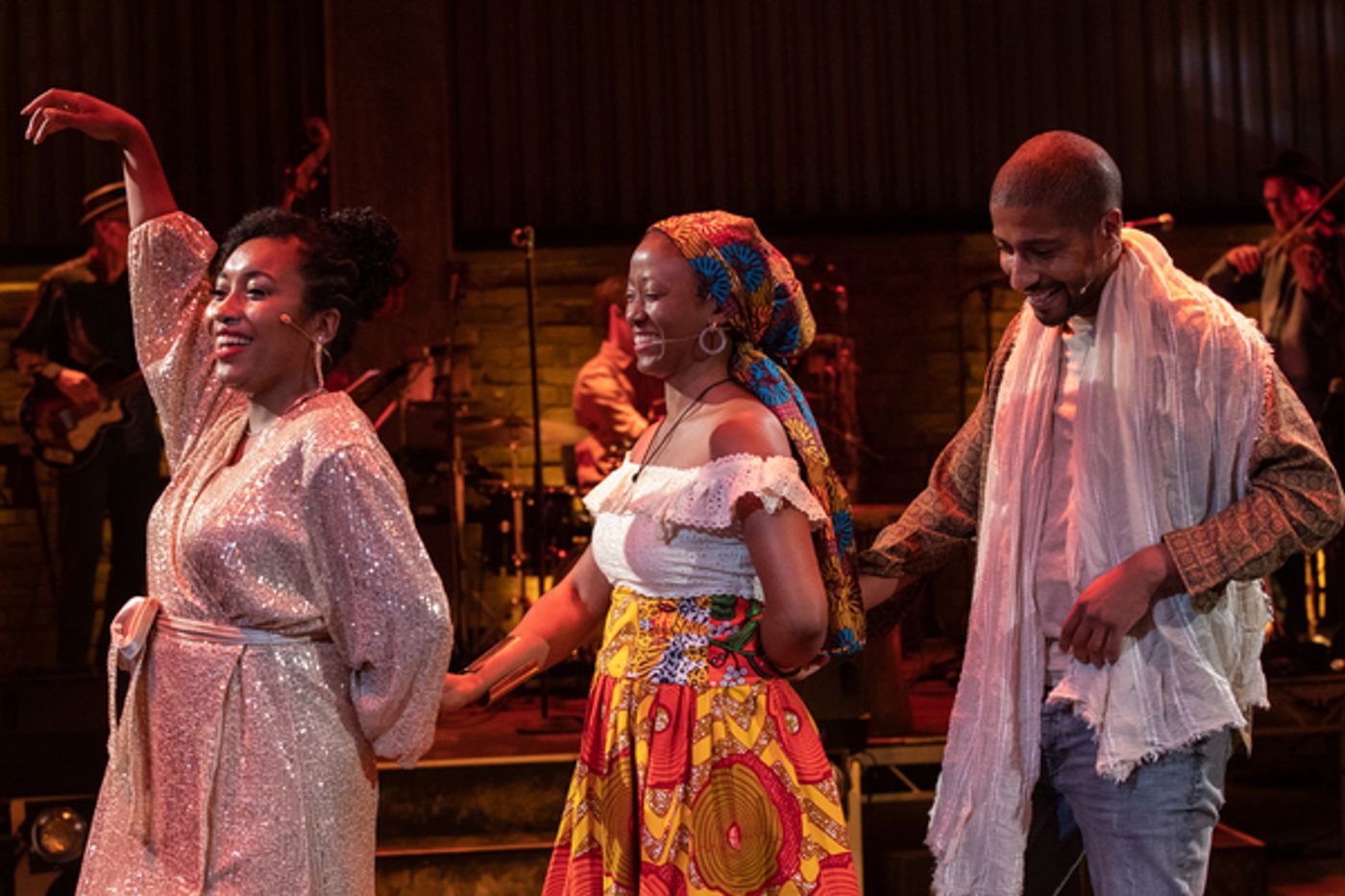 Photos: First Look at DIDO'S BAR at The Factory  Image