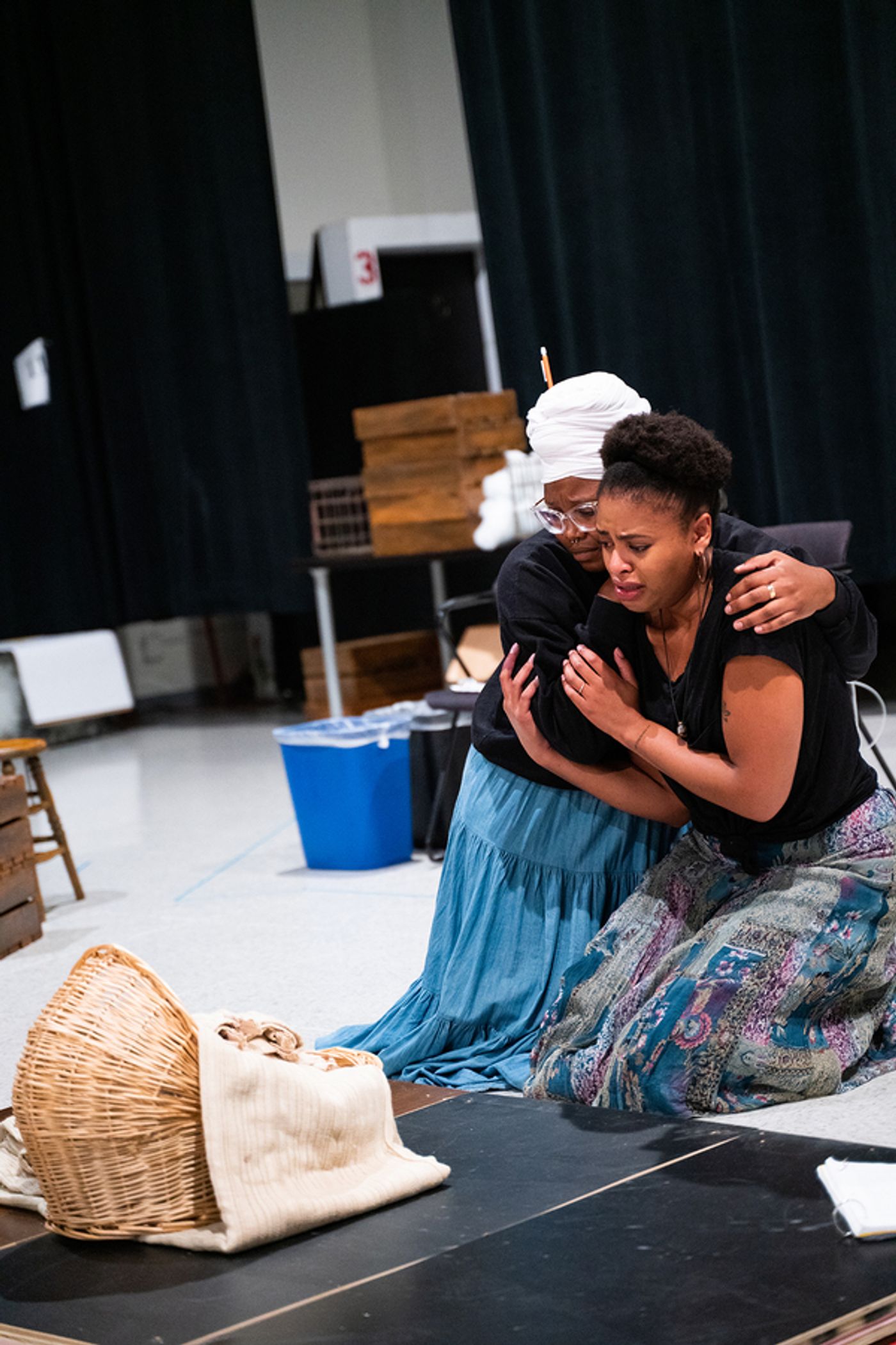 Photos: Go Inside Rehearsals for the Chicago Premiere of 1919 at Steppenwolf Theatre Company  Image