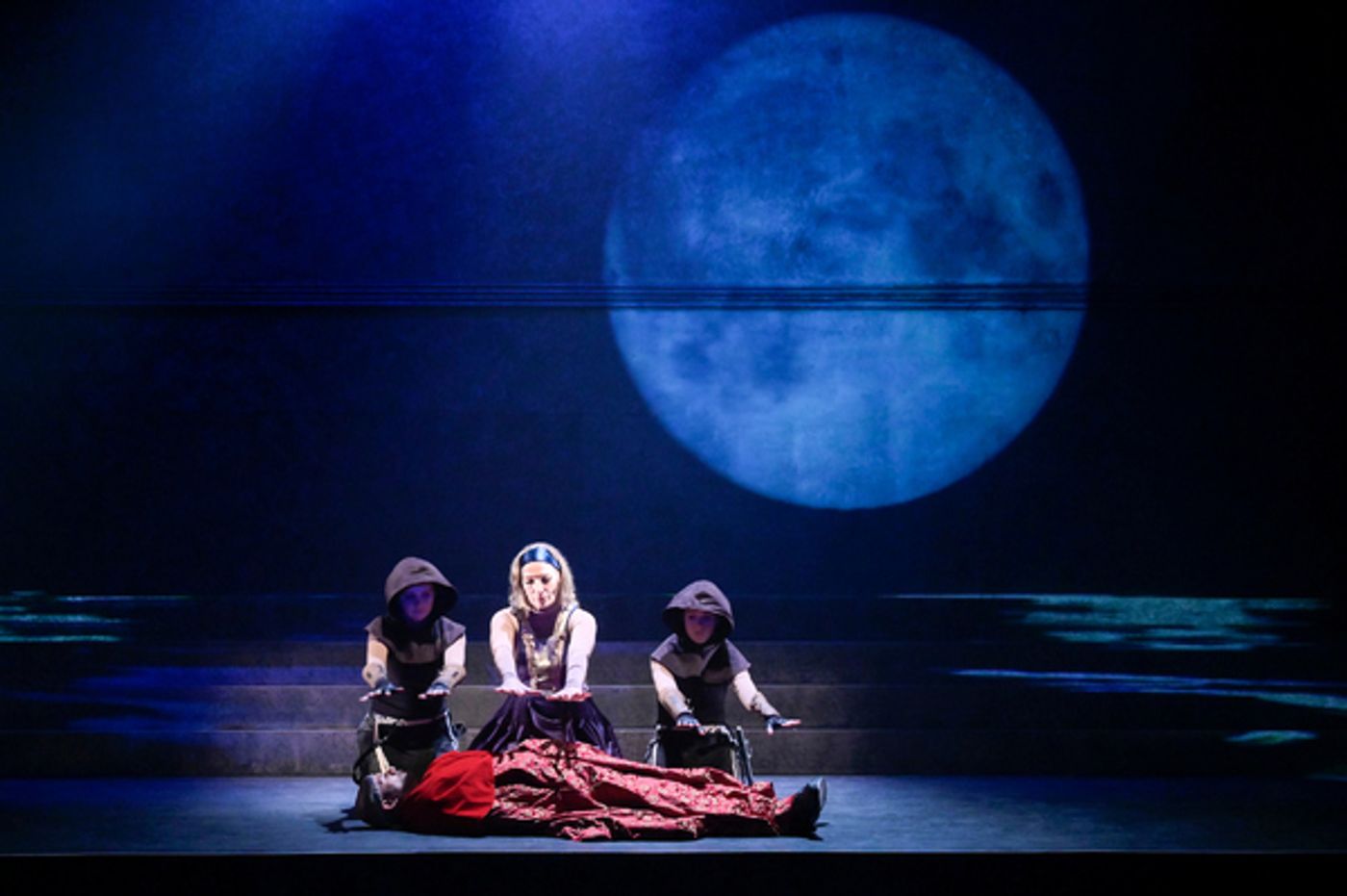 Photos: First Look at David Greig's DUNSINANE at Marin Theatre Company  Image