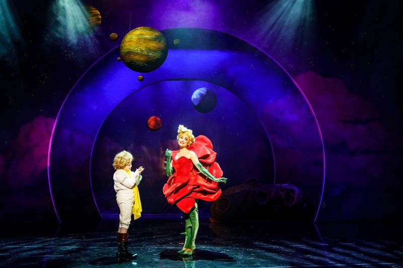 O PEQUENO PRÍNCIPE, O MUSICAL (The Little Prince) Opens Drawing a Parallel Between the Fable and What Lies Behind of One of the Best-Selling Books of All Time  Image