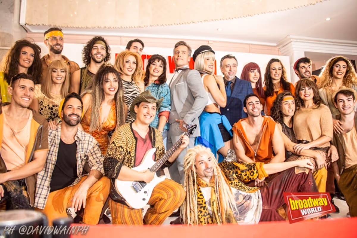El reparto completo de PRETTY WOMAN EL MUSICAL at Los invitados llegan al estreno de PRETTY WOMAN en Barcelona