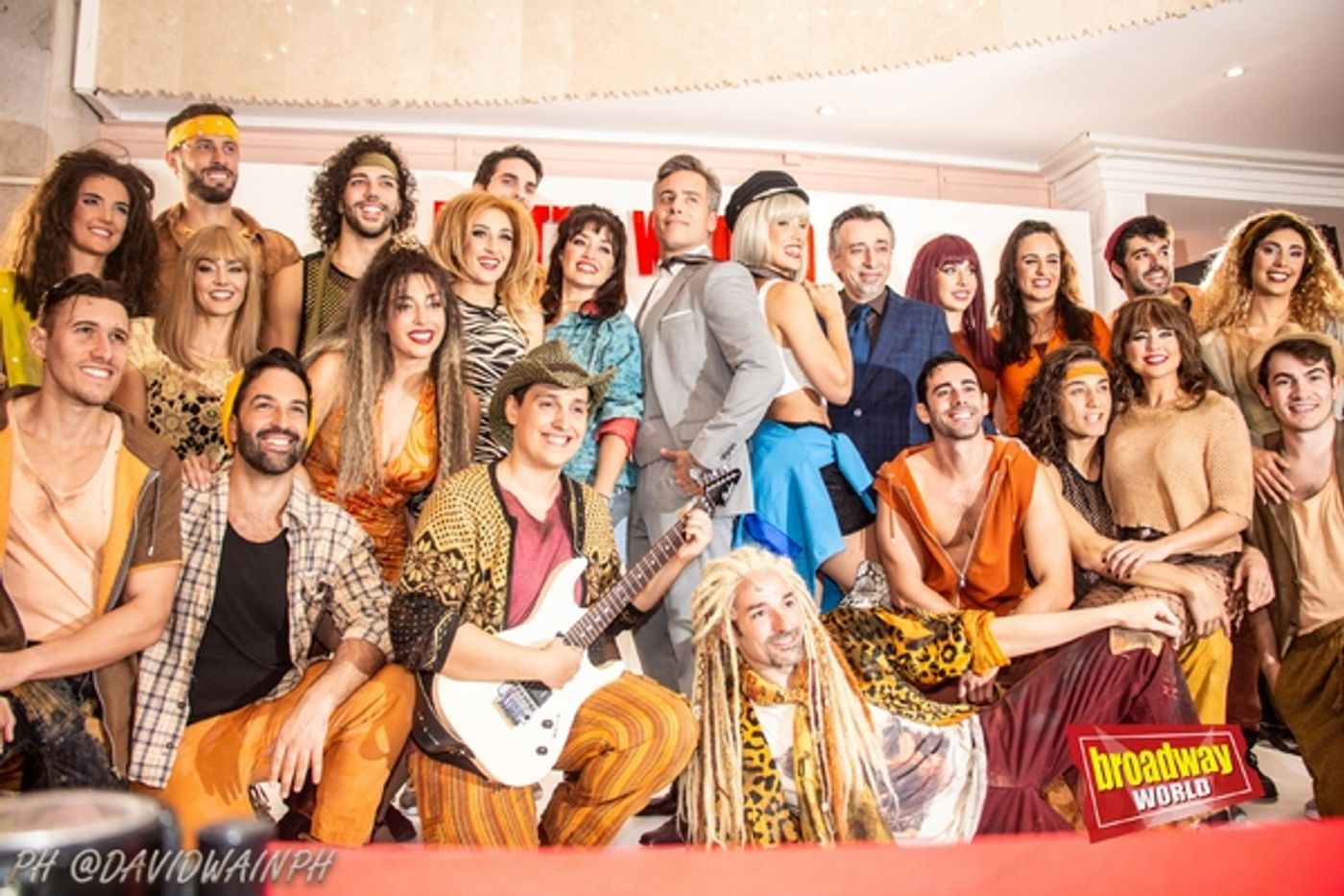 PHOTO FLASH: Los invitados llegan al estreno de PRETTY WOMAN en Barcelona  Image