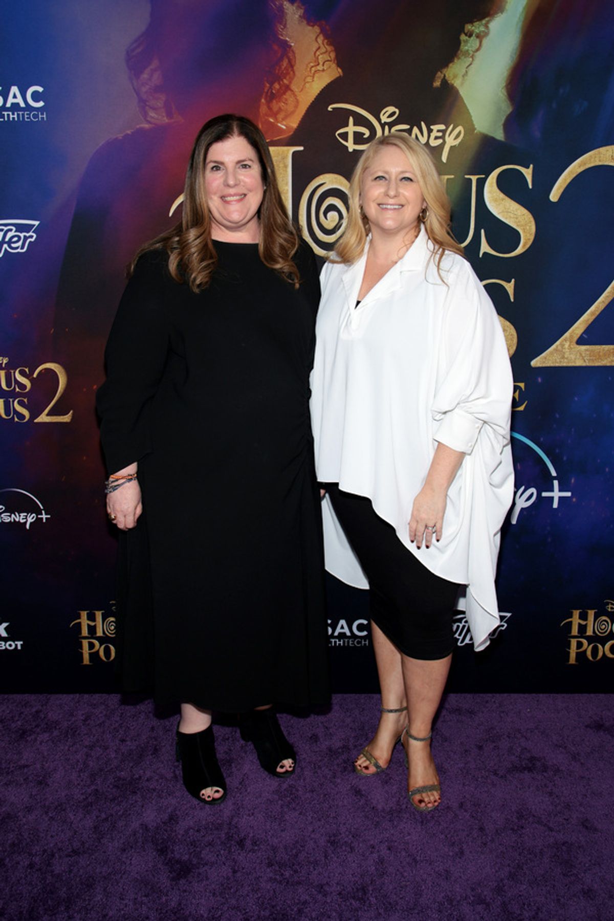 Rita Ferro and Debra O'Connell at Photos: Bette Midler, Sarah Jessica Parker & the HOCUS POCUS 2 Cast Hit the Red Carpet