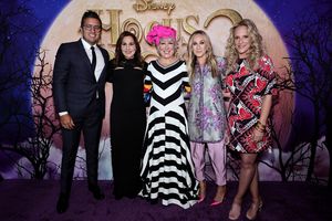 The Walt Disney Studios President of Marketing Asad Ayaz, Kathy Najimy, Bette Midler, Sarah Jessica Parker, and Anne Fletcher @ BroadwayWorld The Walt Disney Studios President of Marketing Asad Ayaz, Kathy Najimy, Bette Midler, Photo