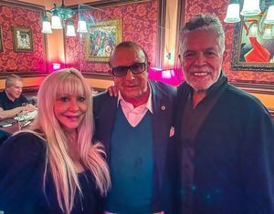 Sunny Sessa, Clive Davis, Clint Holmes @ BroadwayWorld Sunny Sessa, Clive Davis, Clint Holmes Photo