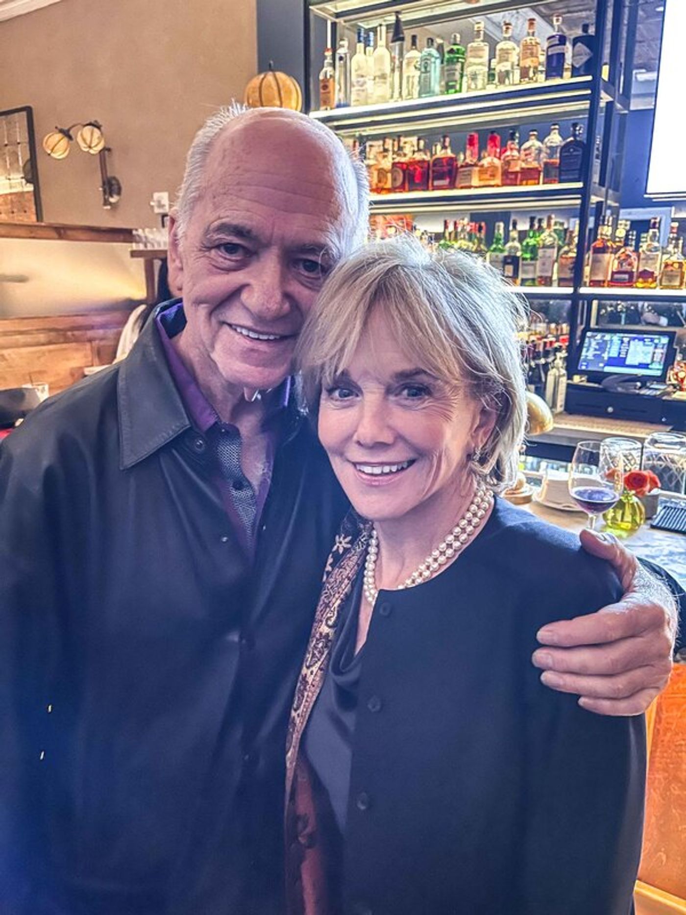 Photos: Clive Davis, Donna McKechnie, Norm Lewis, Attend Clint Holmes at 54 Below  Image