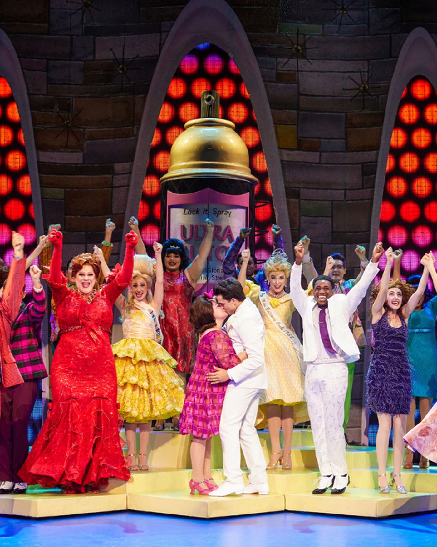 Photos/Video: First Look at the New Cast of HAIRSPRAY on Tour, Featuring Andrew Levitt aka Nina West Photos/Video: First Look at the New Cast of HAIRSPRAY on Tour, Featuring Andrew Levitt aka Nina West Image