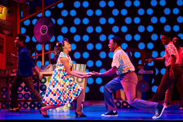 Photos/Video: First Look at the New Cast of HAIRSPRAY on Tour, Featuring Andrew Levitt aka Nina West — photo 13 of 21