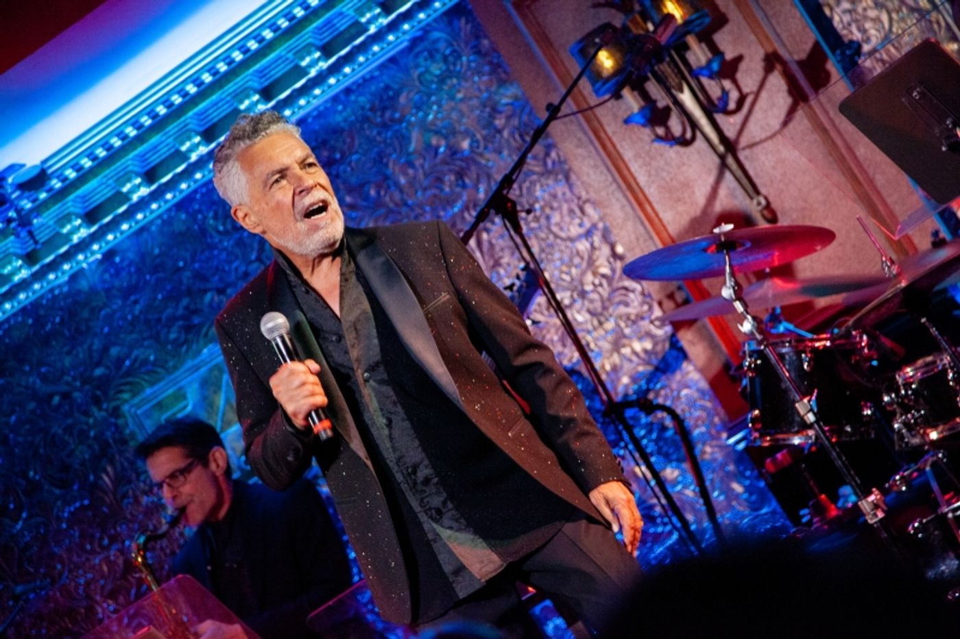 Review: Clint Holmes Astonishes 54 Below Audience With BETWEEN THE MOON AND NEW YORK CITY Review: Clint Holmes Astonishes 54 Below Audience With BETWEEN THE MOON AND NEW YORK CITY Image