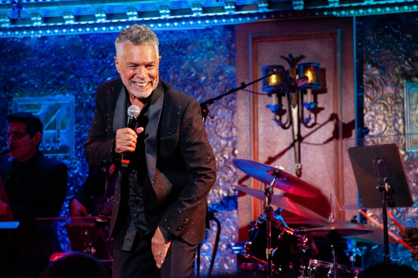 Review: Clint Holmes Astonishes 54 Below Audience With BETWEEN THE MOON AND NEW YORK CITY Review: Clint Holmes Astonishes 54 Below Audience With BETWEEN THE MOON AND NEW YORK CITY Image