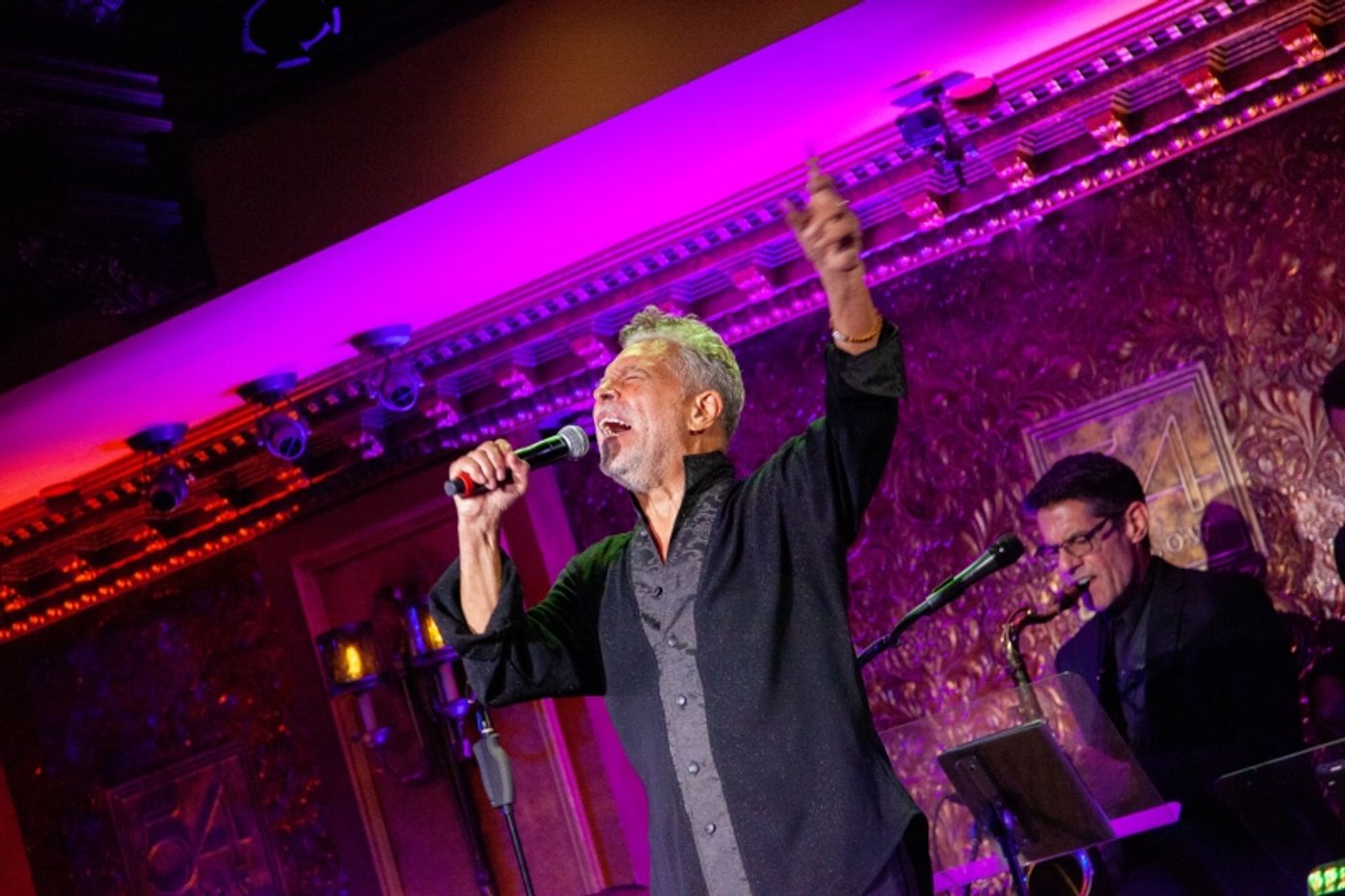 Review: Clint Holmes Astonishes 54 Below Audience With BETWEEN THE MOON AND NEW YORK CITY Review: Clint Holmes Astonishes 54 Below Audience With BETWEEN THE MOON AND NEW YORK CITY Image