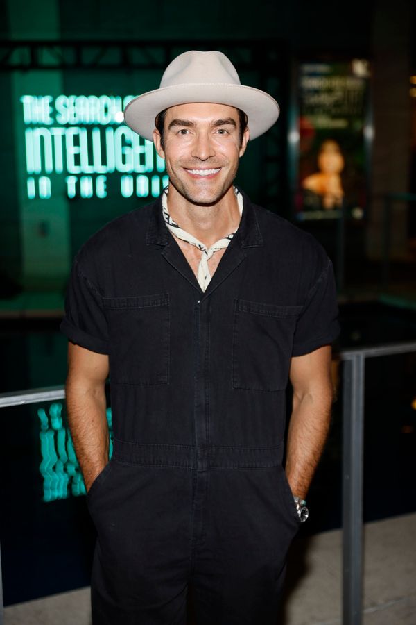 Actor Peter Porte  Photo