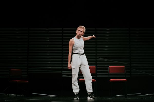  Sophie Melville Photo