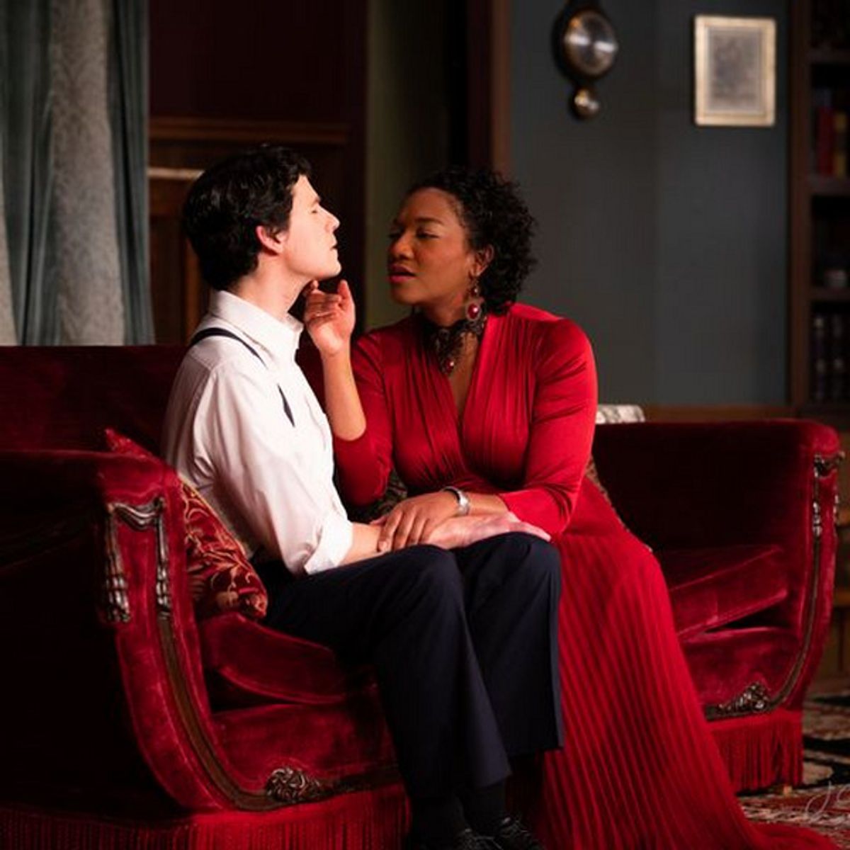 Dracula at Little Theatre of Virginia Beach at Photos: DRACULA Opens at Little Theatre Of Virginia Beach