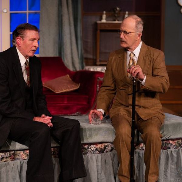 Photos: DRACULA Opens at Little Theatre Of Virginia Beach Photos: DRACULA Opens at Little Theatre Of Virginia Beach Image