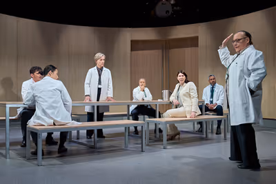 The cast Photo