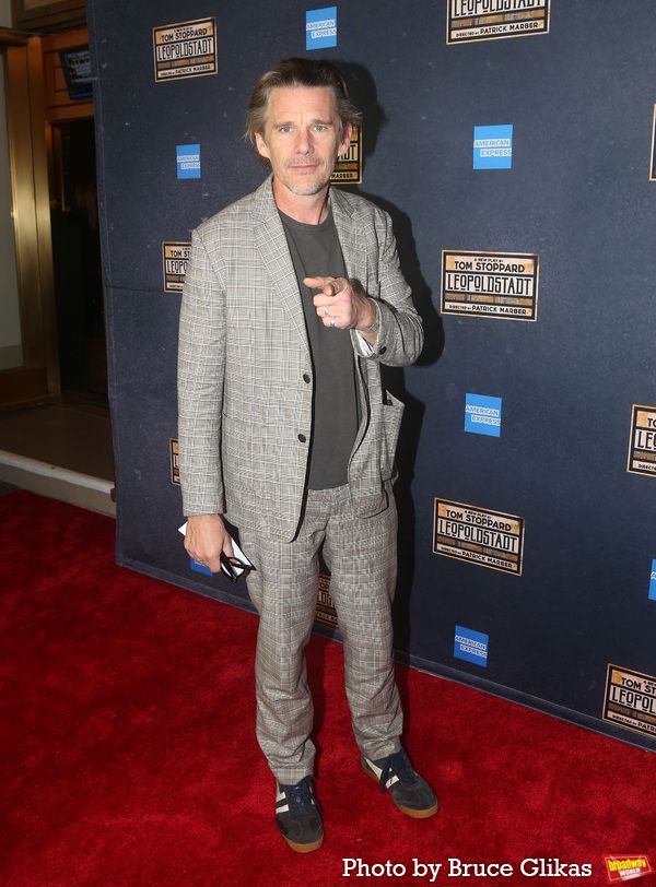 Photos: On the Red Carpet for Opening Night of LEOPOLDSTADT — photo 25 of 63