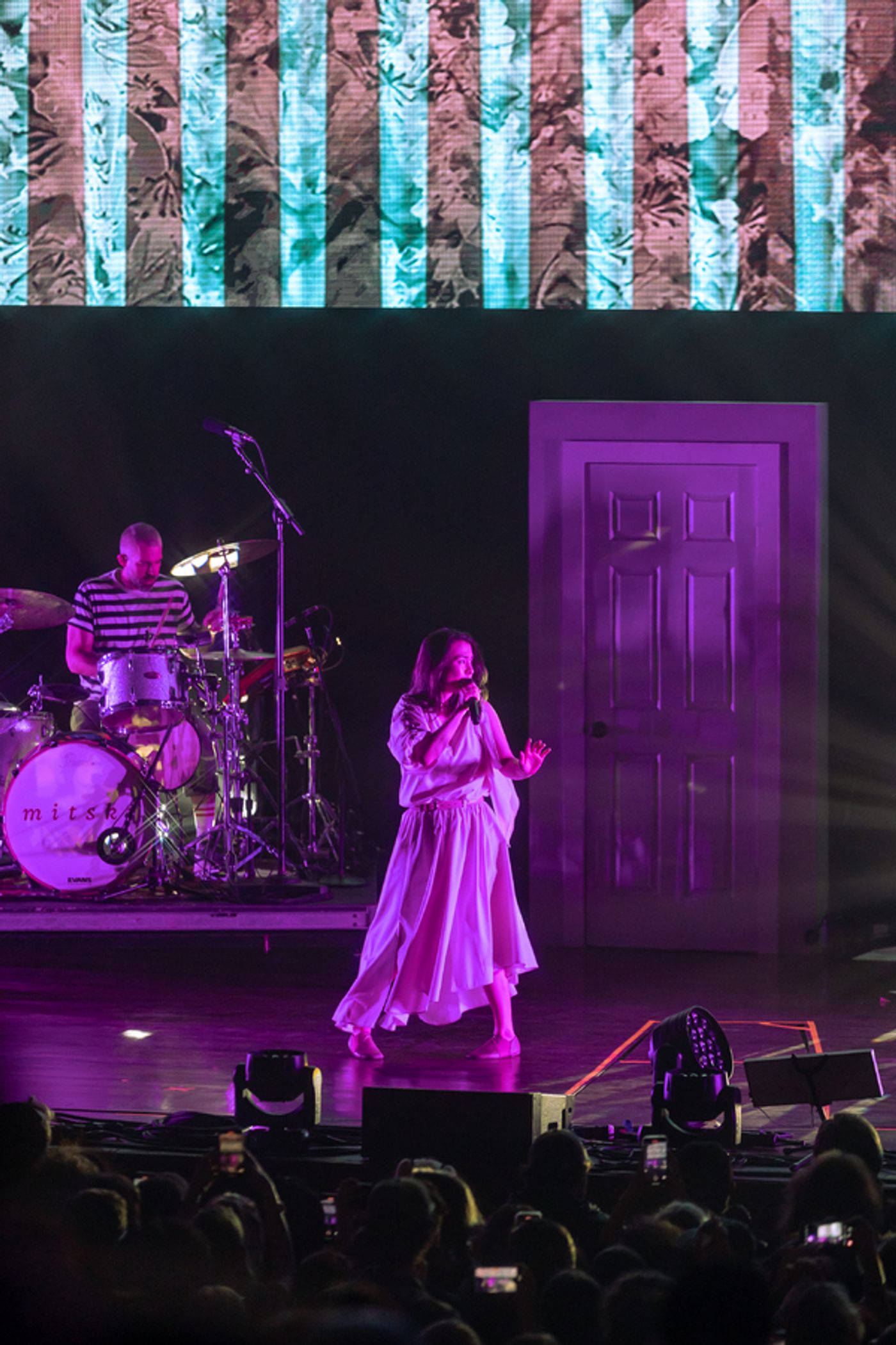 Photos: Lorde, Bleachers & More Perform at All Things Go Festival  Image