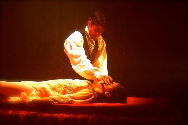 Photos: Roxey Ballet's DRACULA Is Back Just In Time For Halloween! — photo 4 of 8