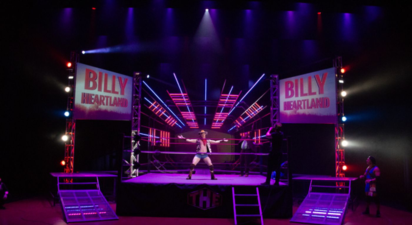 Photos & Video: First Look at THE ELABORATE ENTRANCE OF CHAD DEITY at ZACH  Image