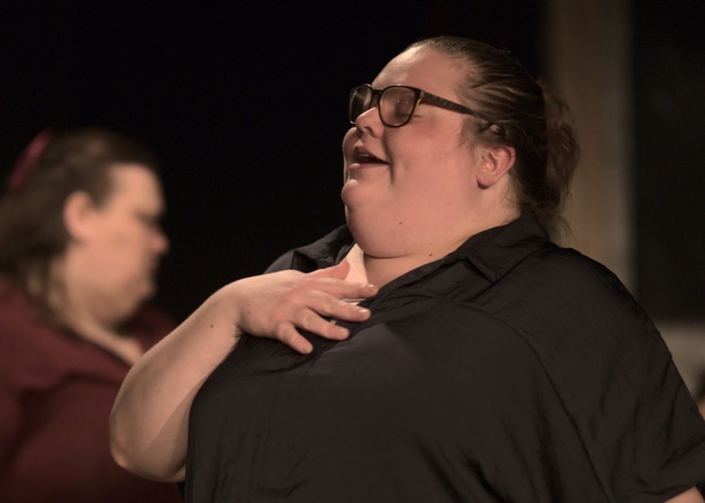 ARVIO: W. Chorellin KISSAT Vantaan Näyttämöllä  Image