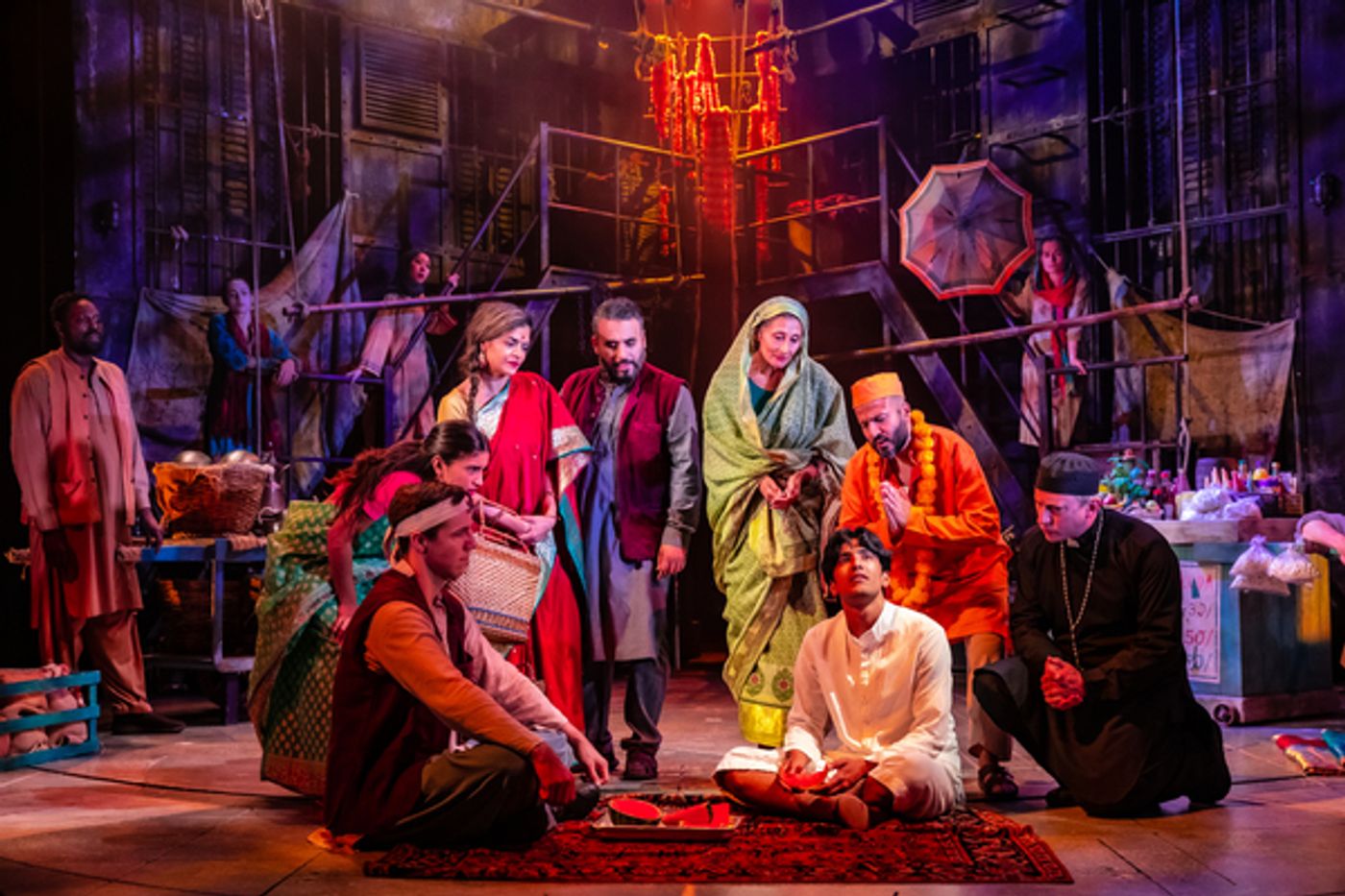 Photos: First Look at the New Cast of LIFE OF PI  Image