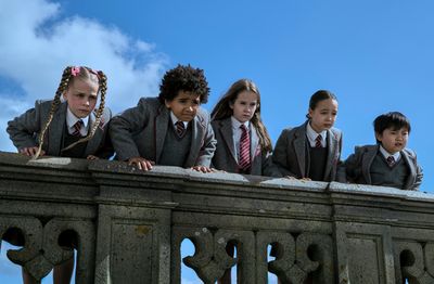 Winter Jarrett-Glasspool as Amanda Thripp, Ashton Robertson as Nigel, Alisha Weir as  Photo