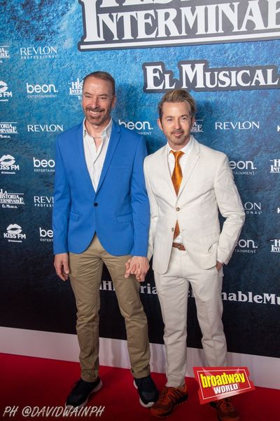 Limahl (derecha) y acompañante  Photo
